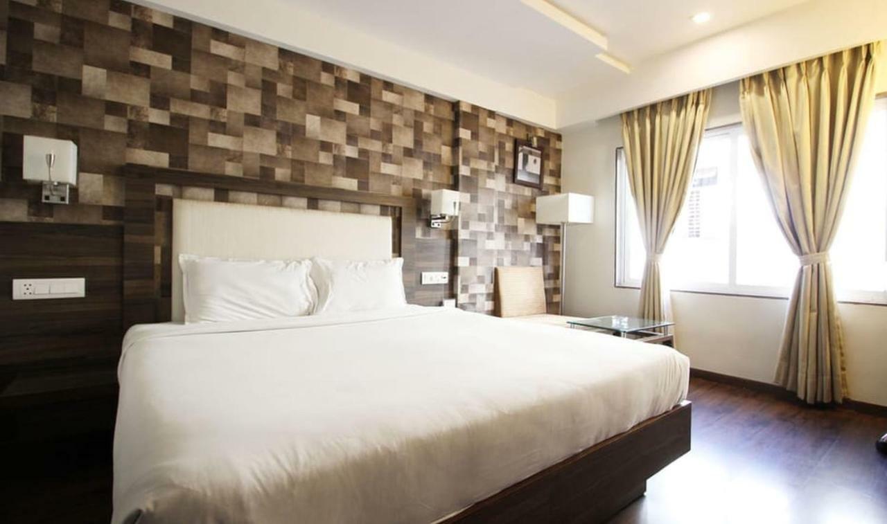 Hotel Aaram Orchard Ahmedabad Eksteriør bilde